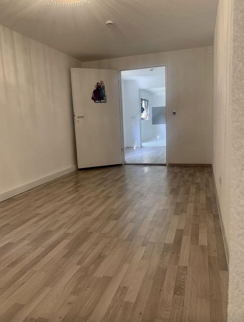 Prenájom bytu 2-izbový 50 m², Pforzheim, Bádensko-Wurttembersko Prenájom bytu 2-izbový 50 m², Pforzheim, Bádensko-Wurttembersko