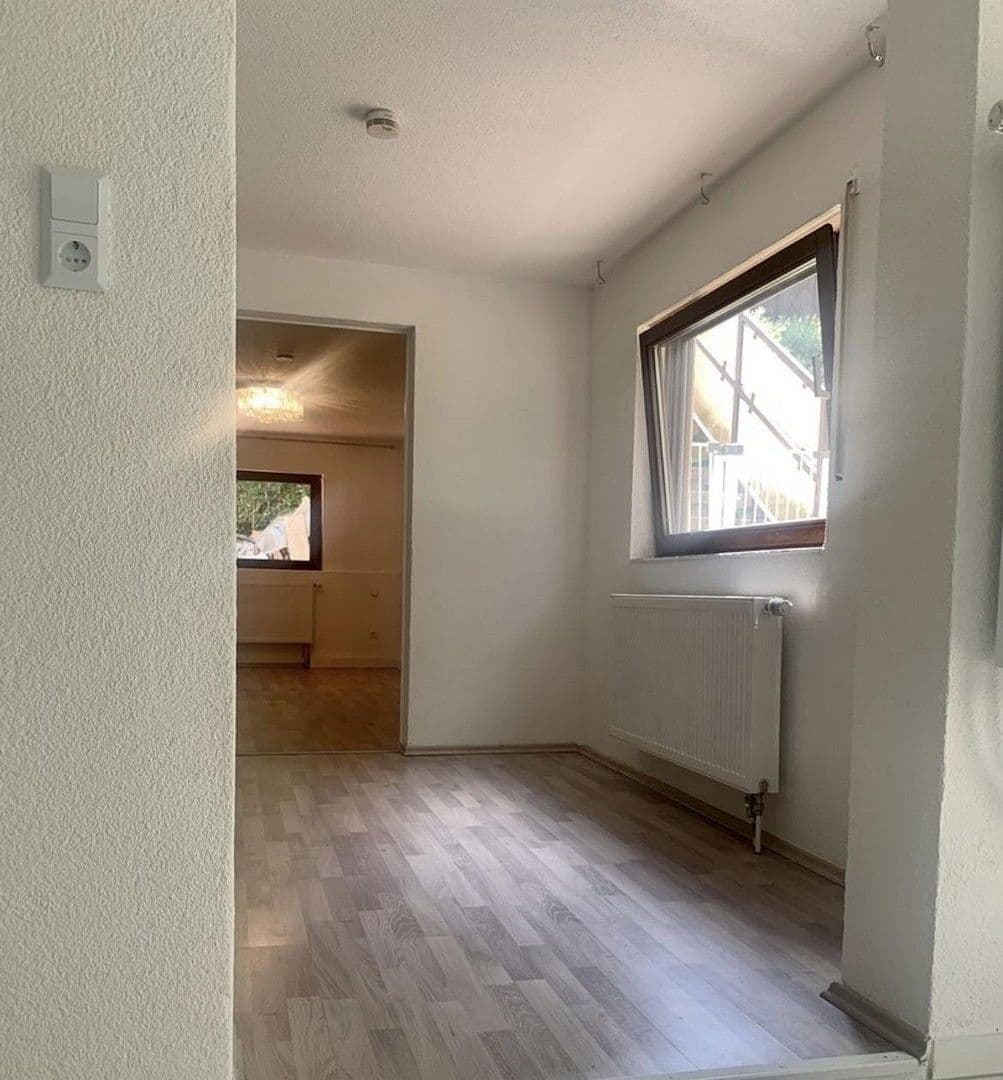 Prenájom bytu 2-izbový 50 m², Pforzheim, Bádensko-Wurttembersko Prenájom bytu 2-izbový 50 m², Pforzheim, Bádensko-Wurttembersko