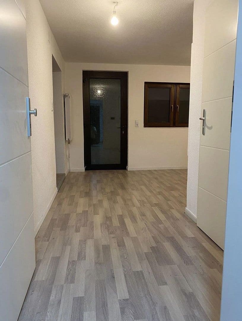 Prenájom bytu 2-izbový 50 m², Pforzheim, Bádensko-Wurttembersko Prenájom bytu 2-izbový 50 m², Pforzheim, Bádensko-Wurttembersko