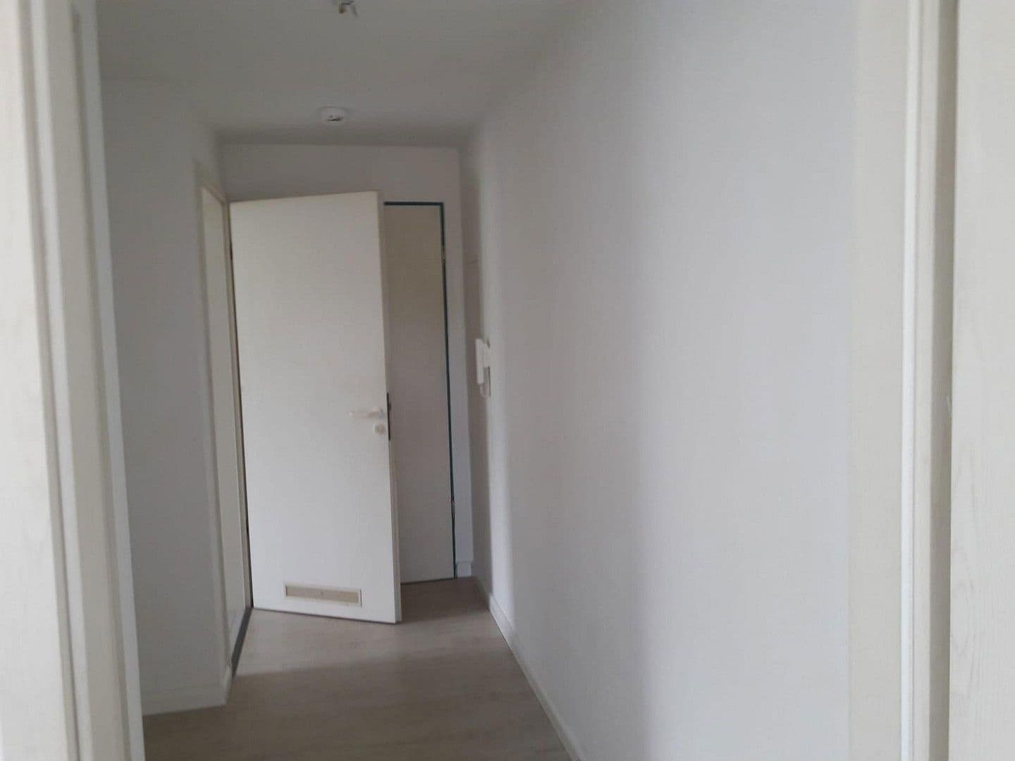 Predaj bytu 1-izbový 42 m², Robinienstr., Neubrandenburg, Meklenbursko-Predpomoransko Predaj bytu 1-izbový 42 m², Robinienstr., Neubrandenburg, Meklenbursko-Predpomoransko