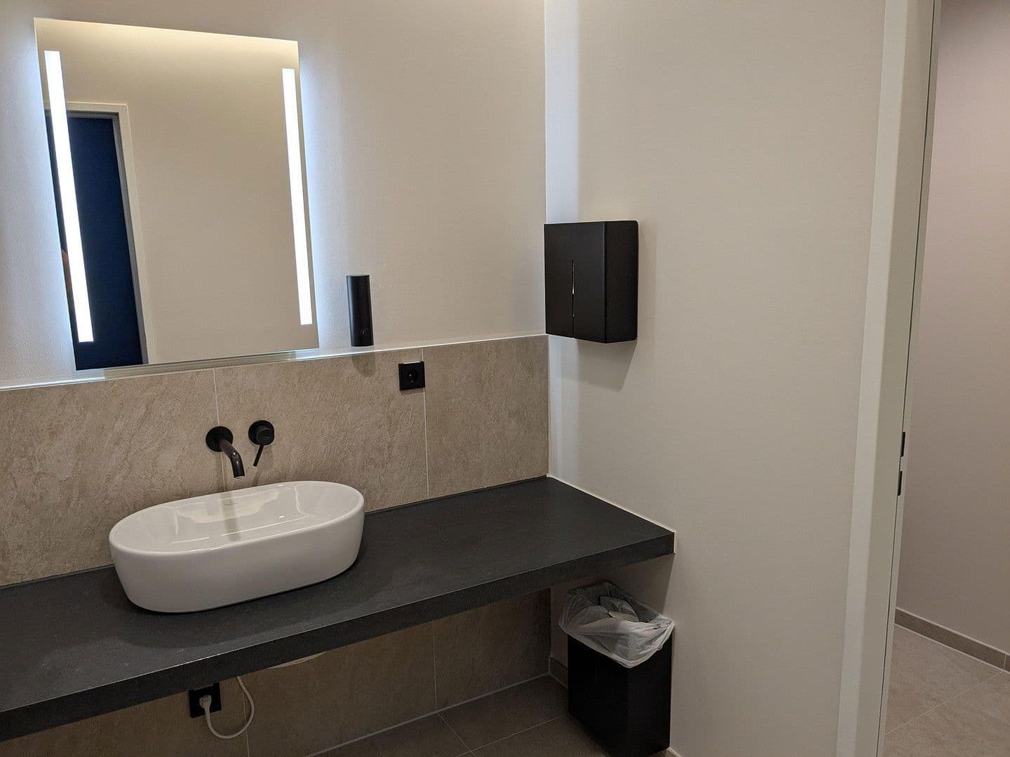 Prenájom kancelárie 275 m², Landsberger Straße 187, München, Bavorsko Prenájom kancelárie 275 m², Landsberger Straße 187, München, Bavorsko