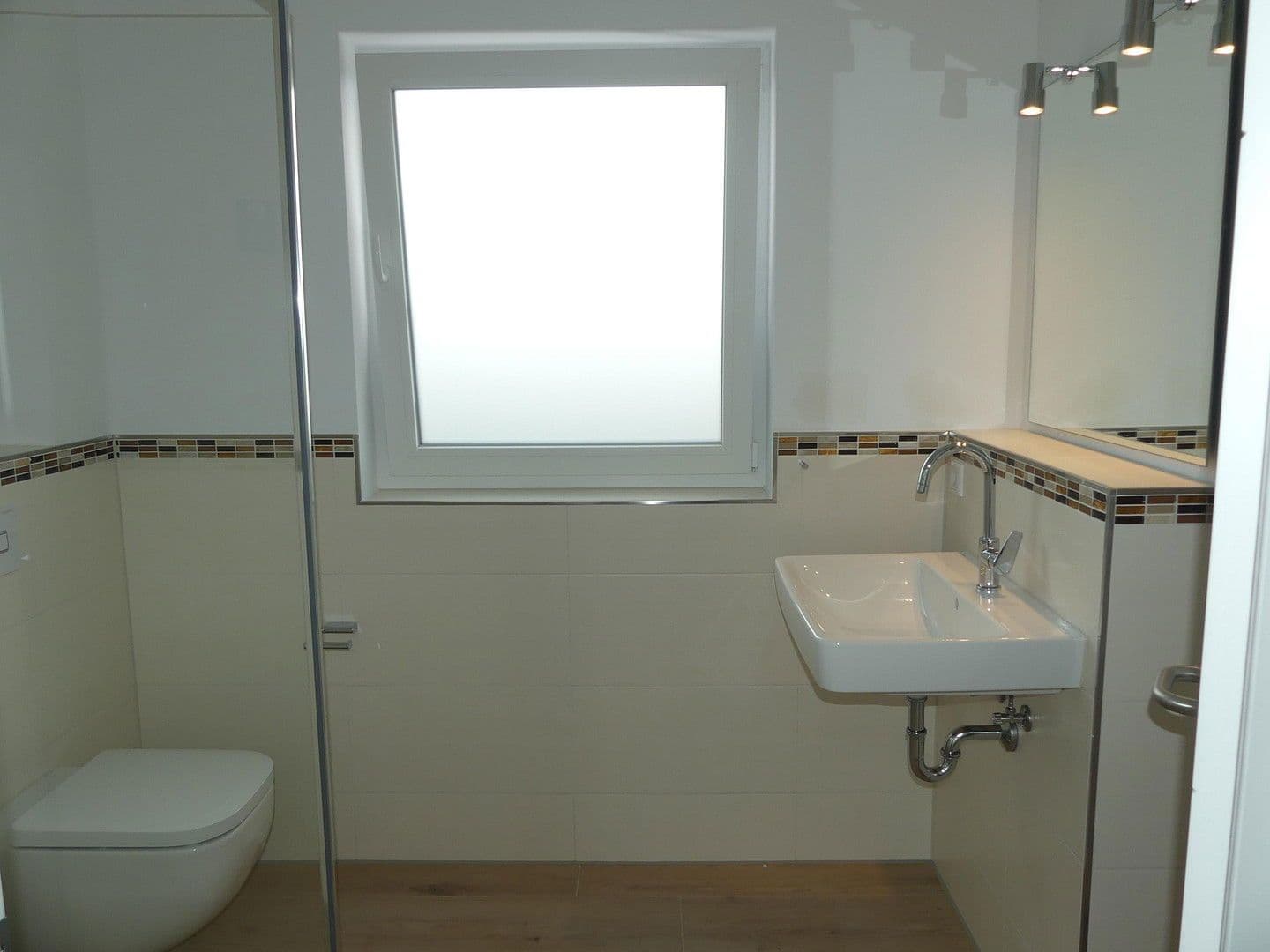 Prenájom domu 141 m², pozemek 238 m², Drochtersen, Dolné Sasko Prenájom domu 141 m², pozemek 238 m², Drochtersen, Dolné Sasko