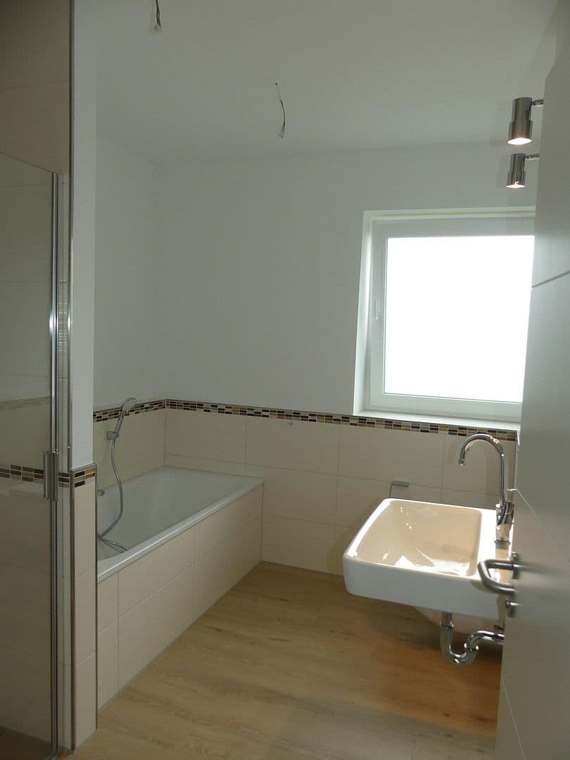 Prenájom domu 141 m², pozemek 238 m², Drochtersen, Dolné Sasko Prenájom domu 141 m², pozemek 238 m², Drochtersen, Dolné Sasko