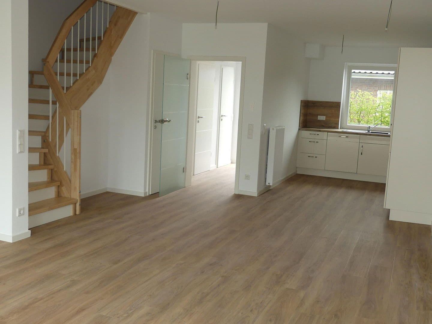 Prenájom domu 141 m², pozemek 238 m², Drochtersen, Dolné Sasko Prenájom domu 141 m², pozemek 238 m², Drochtersen, Dolné Sasko