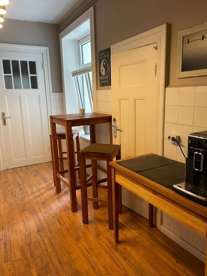 Prenájom bytu 3-izbový 70 m², Hamburg-Nord, Hamburg Prenájom bytu 3-izbový 70 m², Hamburg-Nord, Hamburg