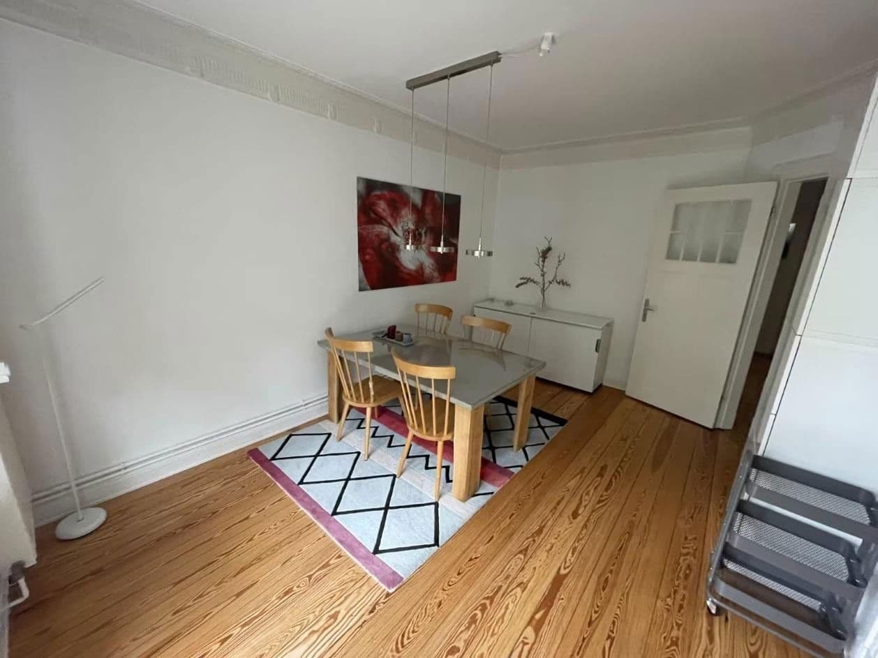 Prenájom bytu 3-izbový 70 m², Hamburg-Nord, Hamburg Prenájom bytu 3-izbový 70 m², Hamburg-Nord, Hamburg