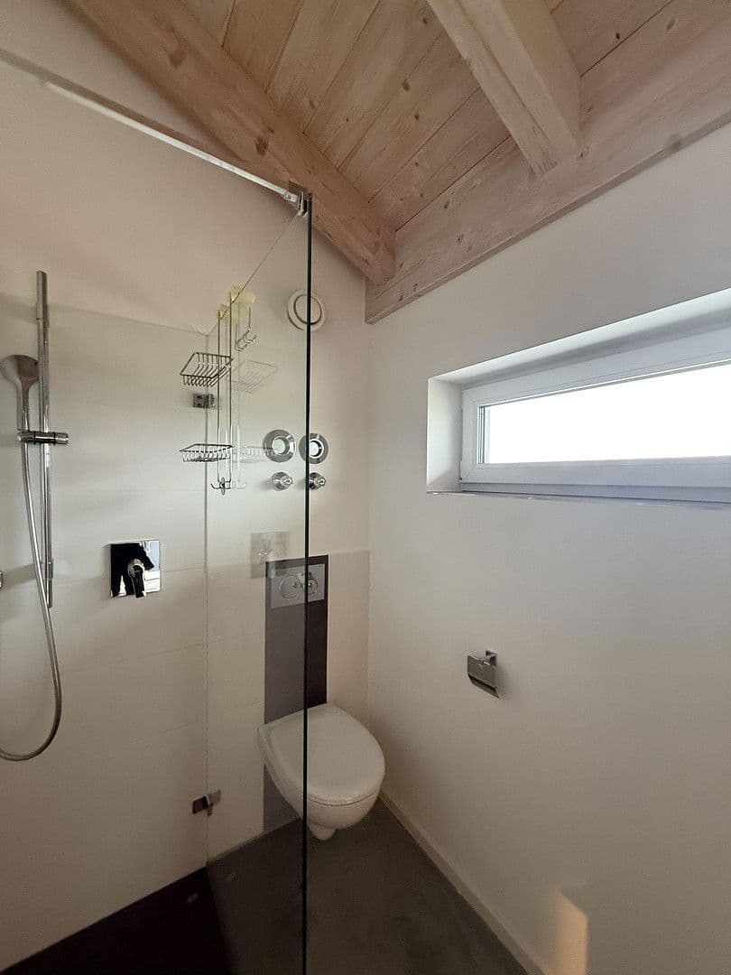 Prenájom domu 156 m², pozemek 655 m², Emertsham, Bavorsko Prenájom domu 156 m², pozemek 655 m², Emertsham, Bavorsko