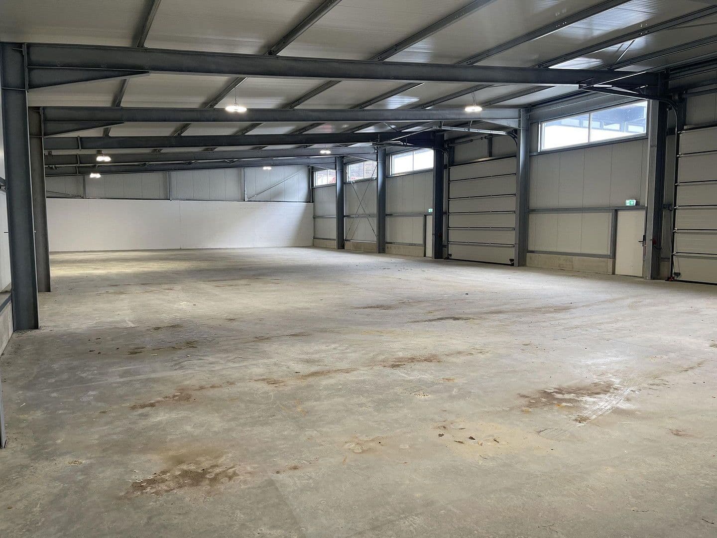 Prenájom nebytového priestoru 930 m², Lauterbachstraße 89, Eggenfelden, Bavorsko Prenájom nebytového priestoru 930 m², Lauterbachstraße 89, Eggenfelden, Bavorsko