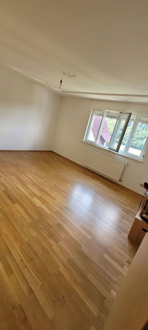 Predaj domu 94 m², pozemek 466 m², Gemünden am Main, Bavorsko Predaj domu 94 m², pozemek 466 m², Gemünden am Main, Bavorsko