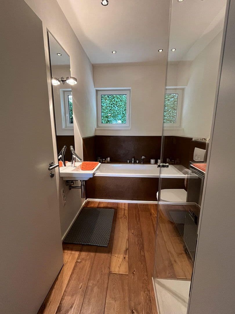 Predaj domu 210 m², pozemek 1.240 m², Königswinter, Severné Porýnie - Westfálsko Predaj domu 210 m², pozemek 1.240 m², Königswinter, Severné Porýnie - Westfálsko