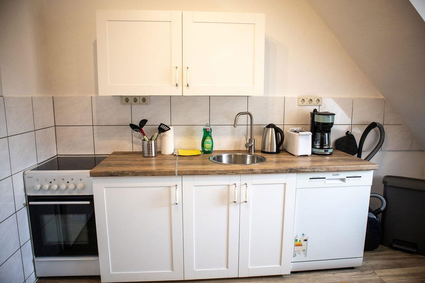 Prenájom bytu 1-izbový 44 m², Neue Straße 6, Laatzen, Dolné Sasko Prenájom bytu 1-izbový 44 m², Neue Straße 6, Laatzen, Dolné Sasko