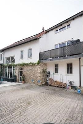 Prenájom bytu 4-izbový 145 m², Alzey, Porýnie-Falcko Prenájom bytu 4-izbový 145 m², Alzey, Porýnie-Falcko