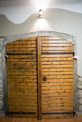 Prenájom bytu 4-izbový 145 m², Alzey, Porýnie-Falcko Prenájom bytu 4-izbový 145 m², Alzey, Porýnie-Falcko