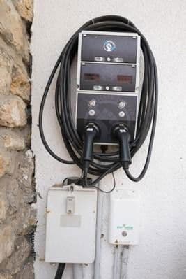 Prenájom bytu 4-izbový 145 m², Alzey, Porýnie-Falcko Prenájom bytu 4-izbový 145 m², Alzey, Porýnie-Falcko