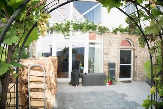 Prenájom bytu 4-izbový 145 m², Alzey, Porýnie-Falcko Prenájom bytu 4-izbový 145 m², Alzey, Porýnie-Falcko