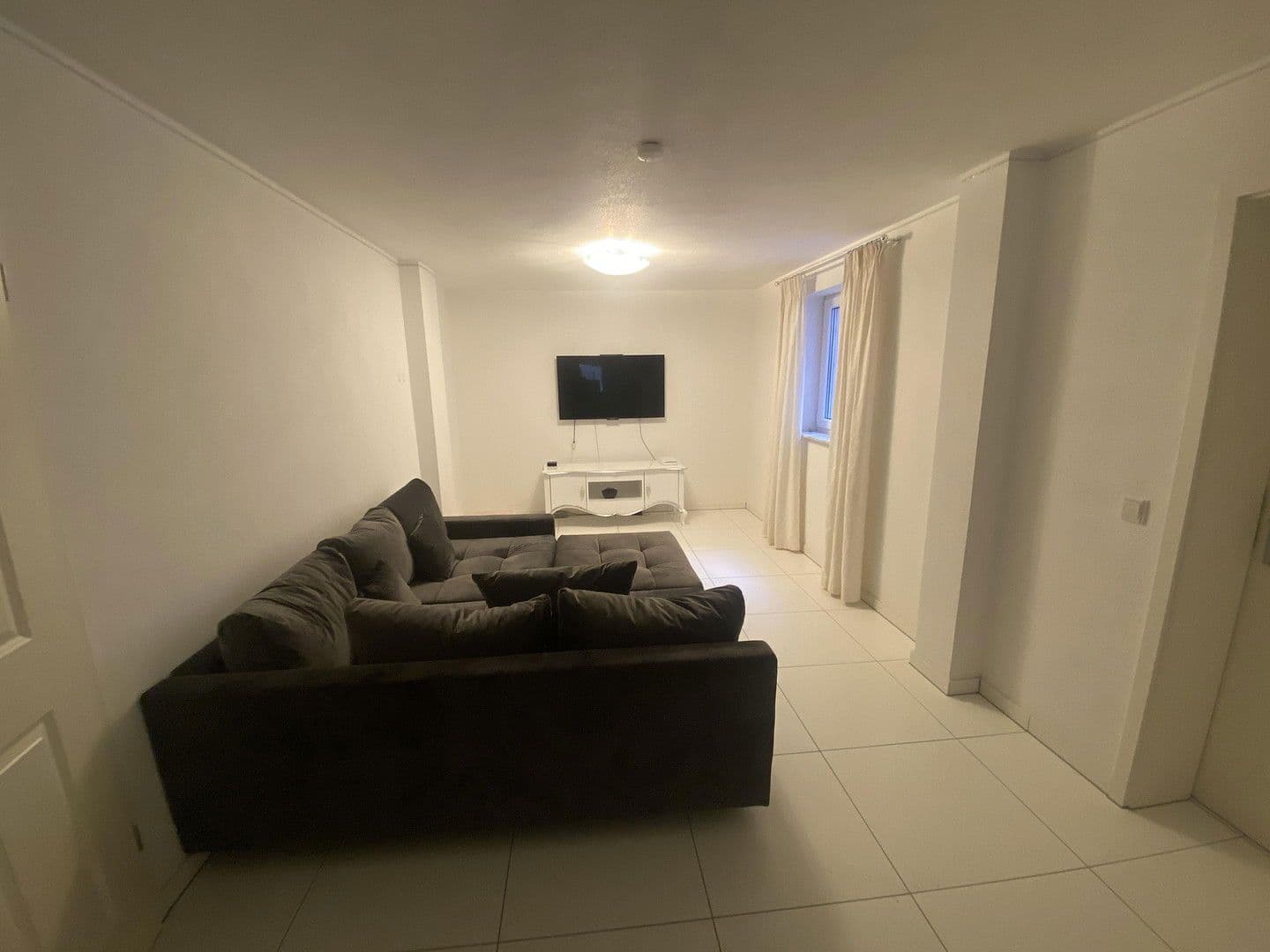 Predaj domu 300 m², pozemek 906 m², Hechingen, Bádensko-Wurttembersko Predaj domu 300 m², pozemek 906 m², Hechingen, Bádensko-Wurttembersko