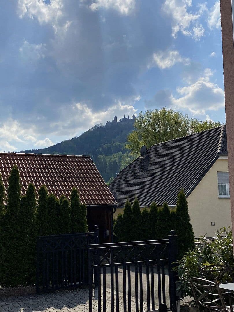 Predaj domu 300 m², pozemek 906 m², Hechingen, Bádensko-Wurttembersko Predaj domu 300 m², pozemek 906 m², Hechingen, Bádensko-Wurttembersko