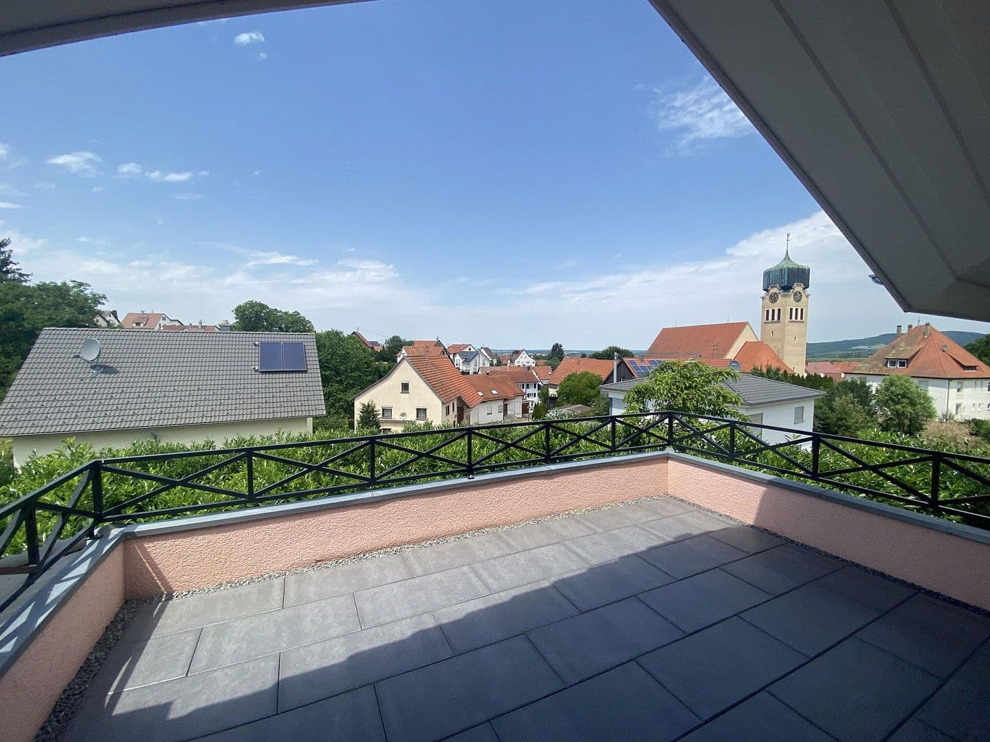 Predaj domu 300 m², pozemek 906 m², Hechingen, Bádensko-Wurttembersko Predaj domu 300 m², pozemek 906 m², Hechingen, Bádensko-Wurttembersko