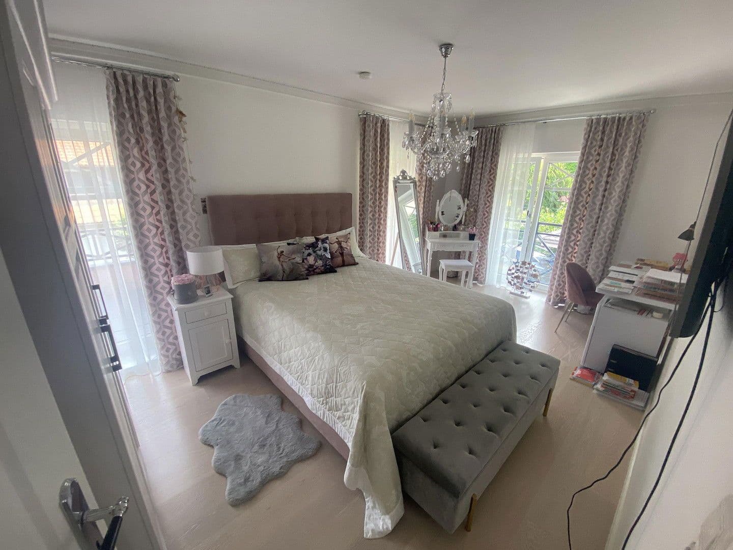 Predaj domu 300 m², pozemek 906 m², Hechingen, Bádensko-Wurttembersko Predaj domu 300 m², pozemek 906 m², Hechingen, Bádensko-Wurttembersko