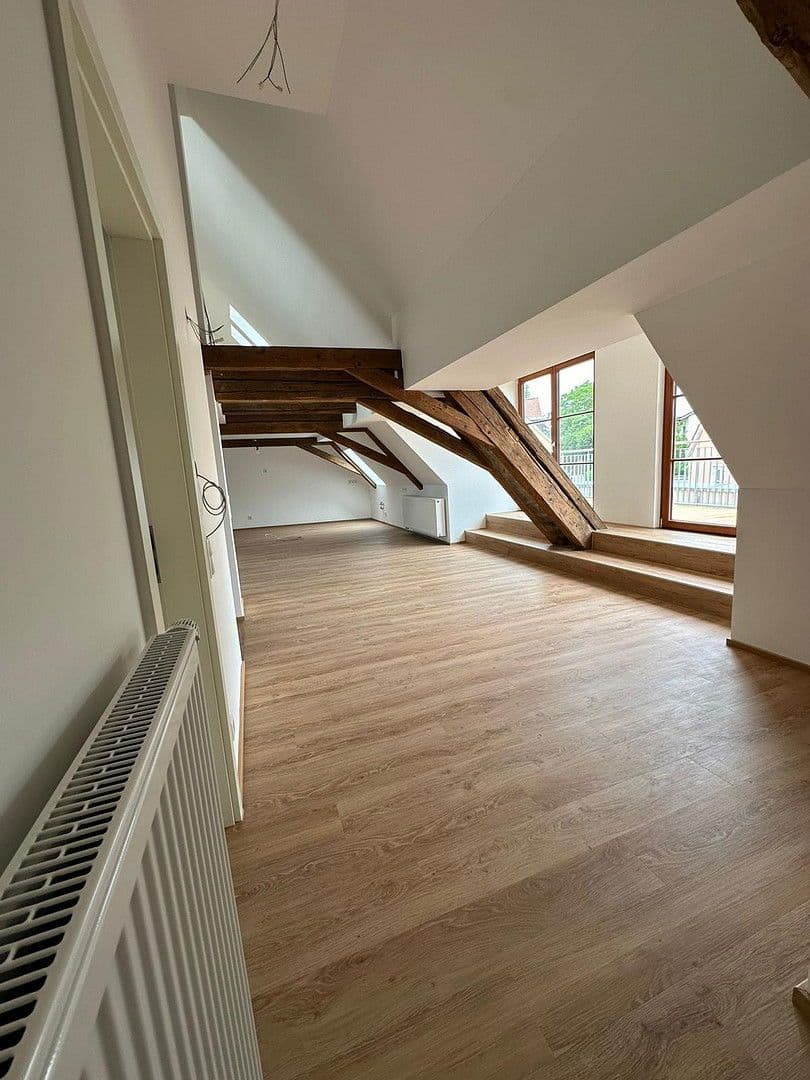 Prenájom bytu 4-izbový 146 m², Marktplatz 3+4, Markt Indersdorf, Bavorsko Prenájom bytu 4-izbový 146 m², Marktplatz 3+4, Markt Indersdorf, Bavorsko