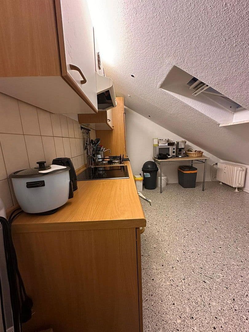 Prenájom bytu 2-izbový 43 m², Milanstr. 85, Hannover, Dolné Sasko Prenájom bytu 2-izbový 43 m², Milanstr. 85, Hannover, Dolné Sasko