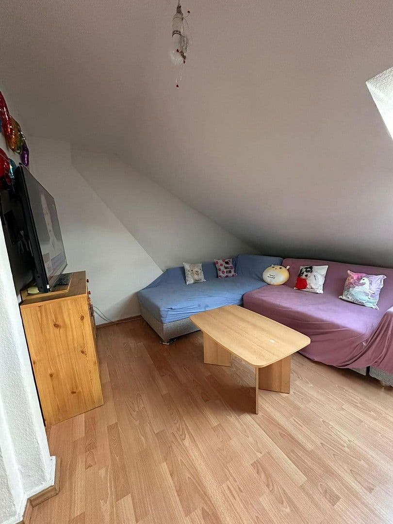 Prenájom bytu 2-izbový 43 m², Milanstr. 85, Hannover, Dolné Sasko Prenájom bytu 2-izbový 43 m², Milanstr. 85, Hannover, Dolné Sasko