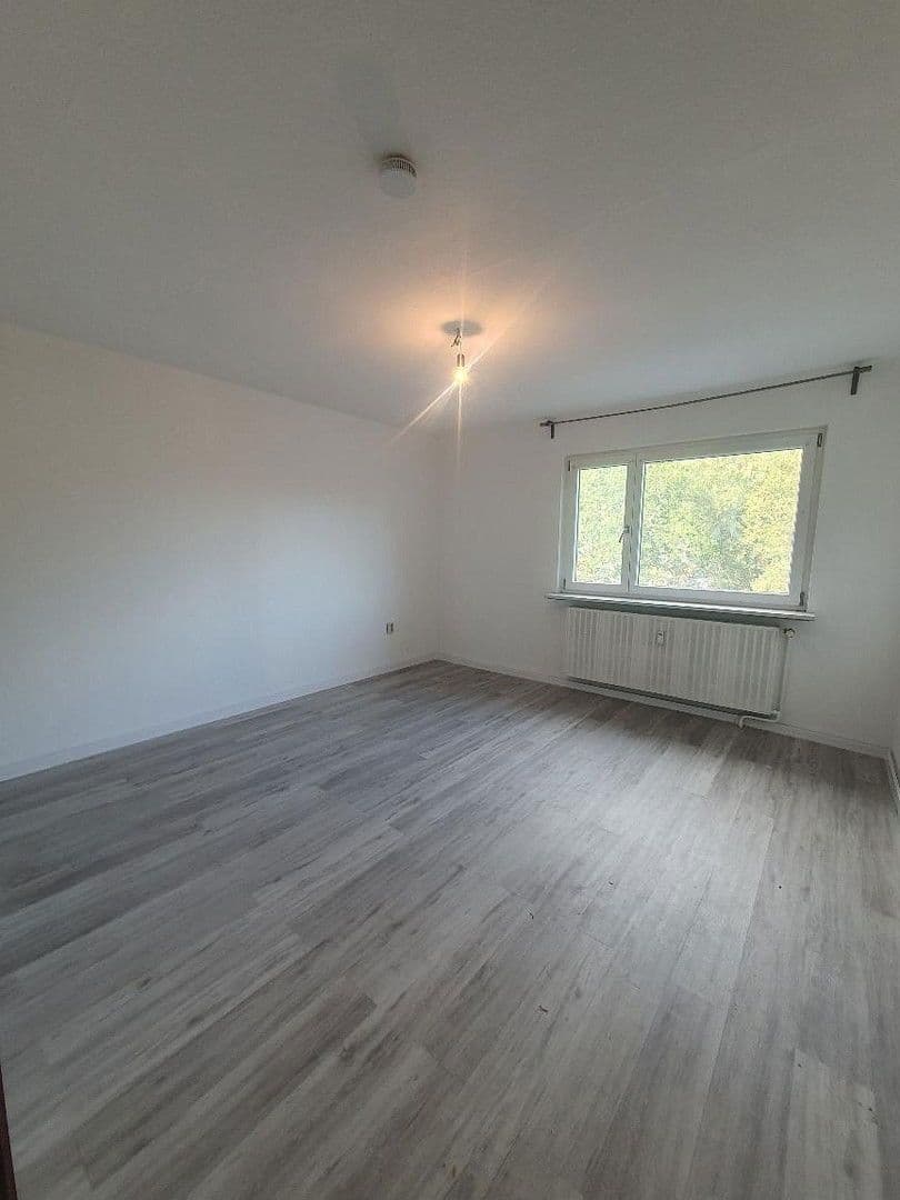 Prenájom bytu 3-izbový 80 m², Frammersbach, Bavorsko Prenájom bytu 3-izbový 80 m², Frammersbach, Bavorsko