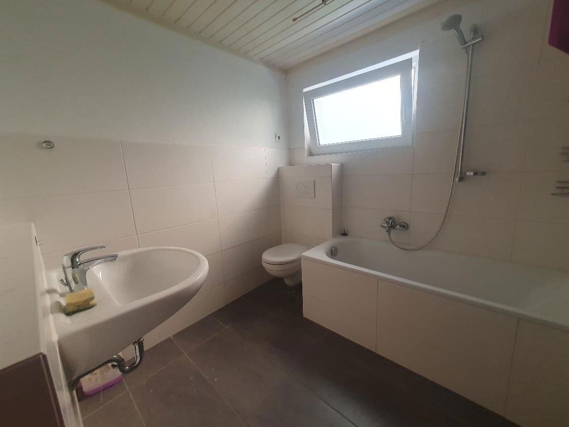 Prenájom bytu 3-izbový 80 m², Frammersbach, Bavorsko Prenájom bytu 3-izbový 80 m², Frammersbach, Bavorsko