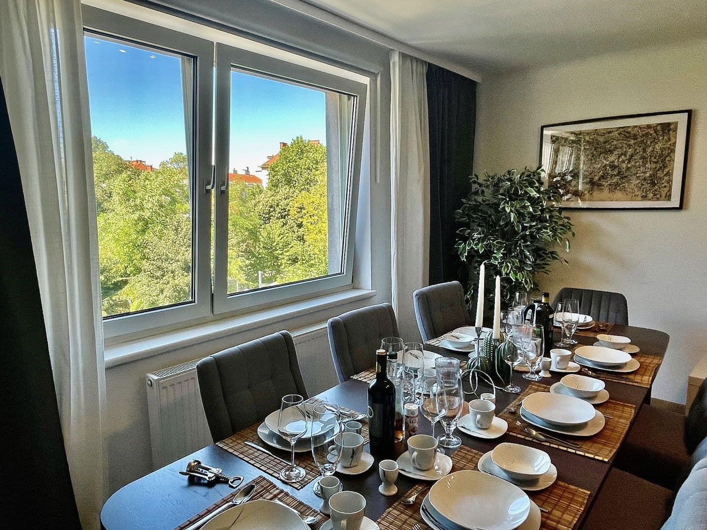 Prenájom bytu 5-izbový 101 m², Johann Nepomuk Berger Platz 4/10, Wien, Viedeň Prenájom bytu 5-izbový 101 m², Johann Nepomuk Berger Platz 4/10, Wien, Viedeň