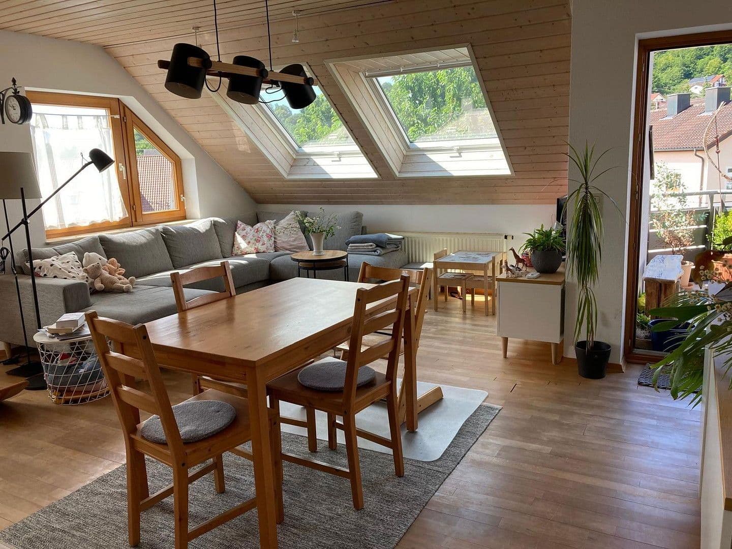 Predaj bytu 4-izbový 92 m², Herbrechtingen, Bádensko-Wurttembersko Predaj bytu 4-izbový 92 m², Herbrechtingen, Bádensko-Wurttembersko