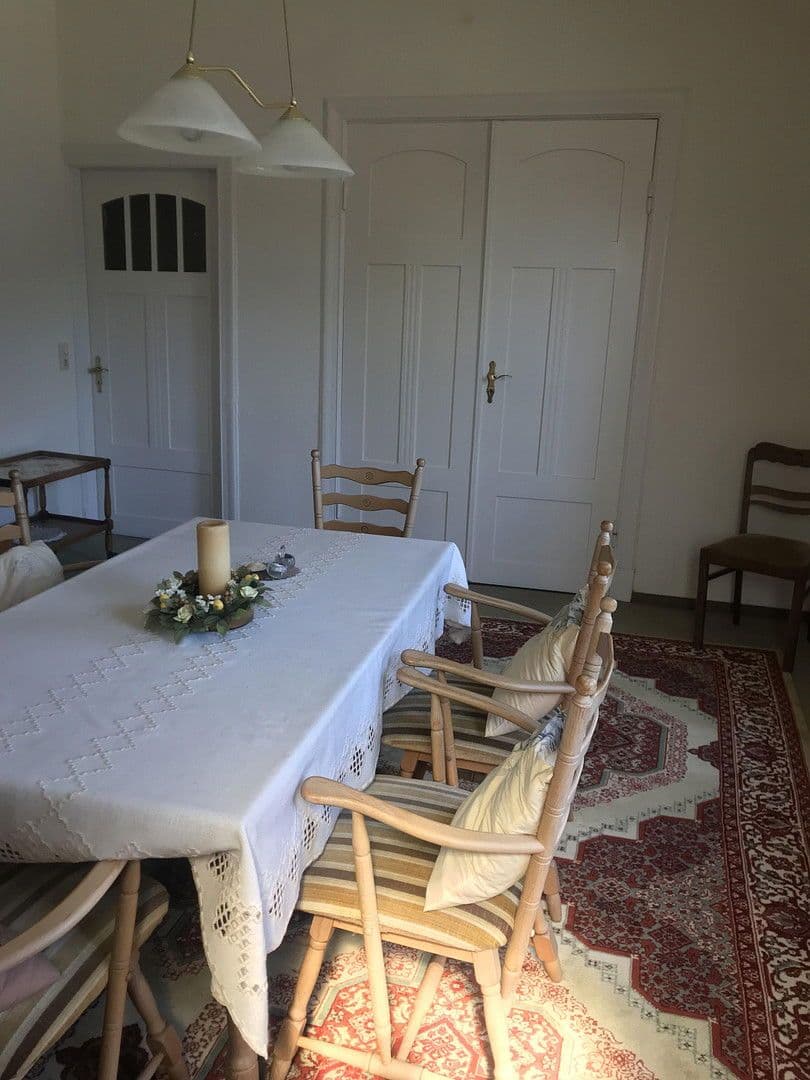 Predaj domu 244 m², pozemek 800 m², Treenestraße 58, Treia, Šlezvicko-Holštajnsko Predaj domu 244 m², pozemek 800 m², Treenestraße 58, Treia, Šlezvicko-Holštajnsko