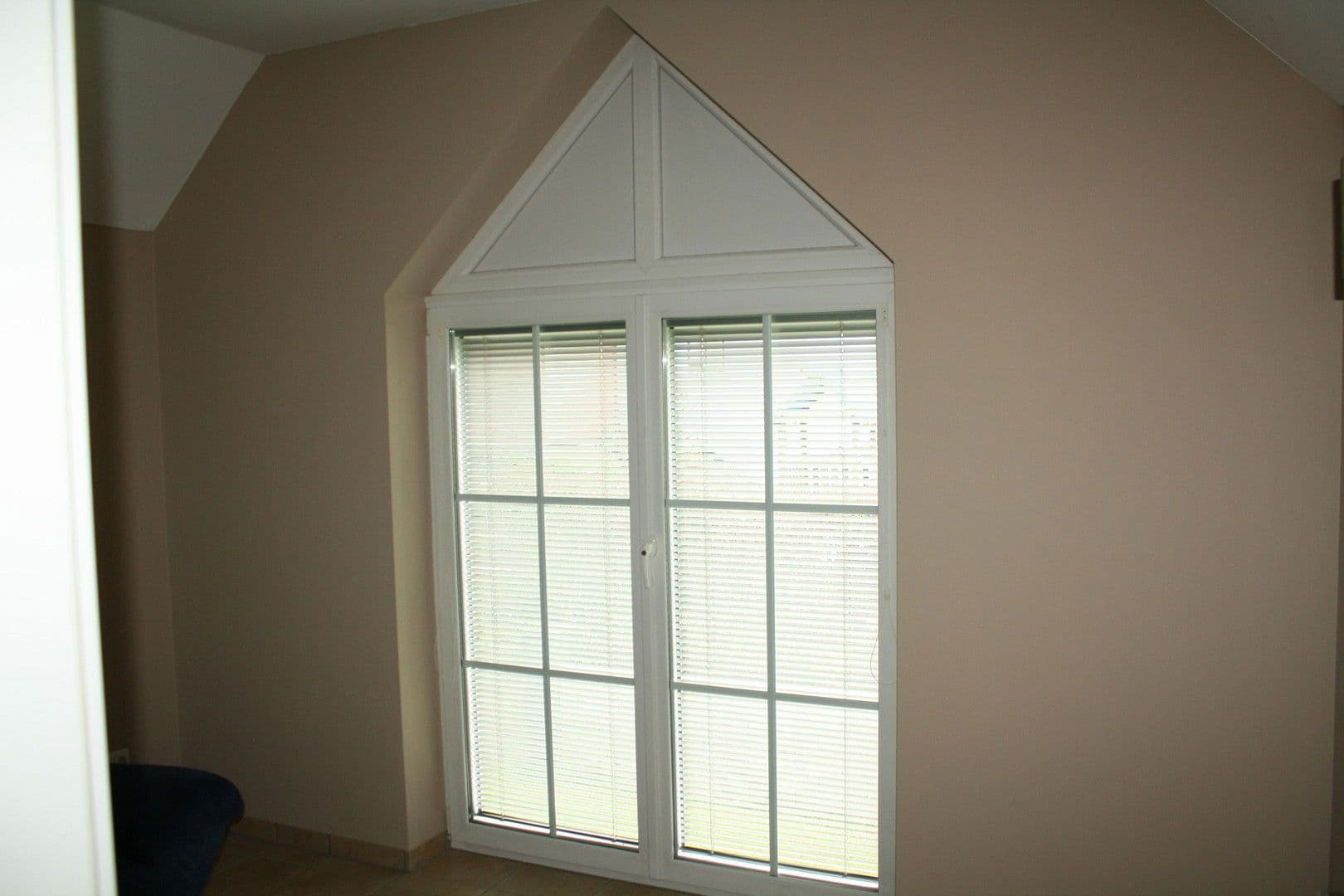 Predaj domu 229 m², pozemek 1.132 m², Messerich, Porýnie-Falcko Predaj domu 229 m², pozemek 1.132 m², Messerich, Porýnie-Falcko