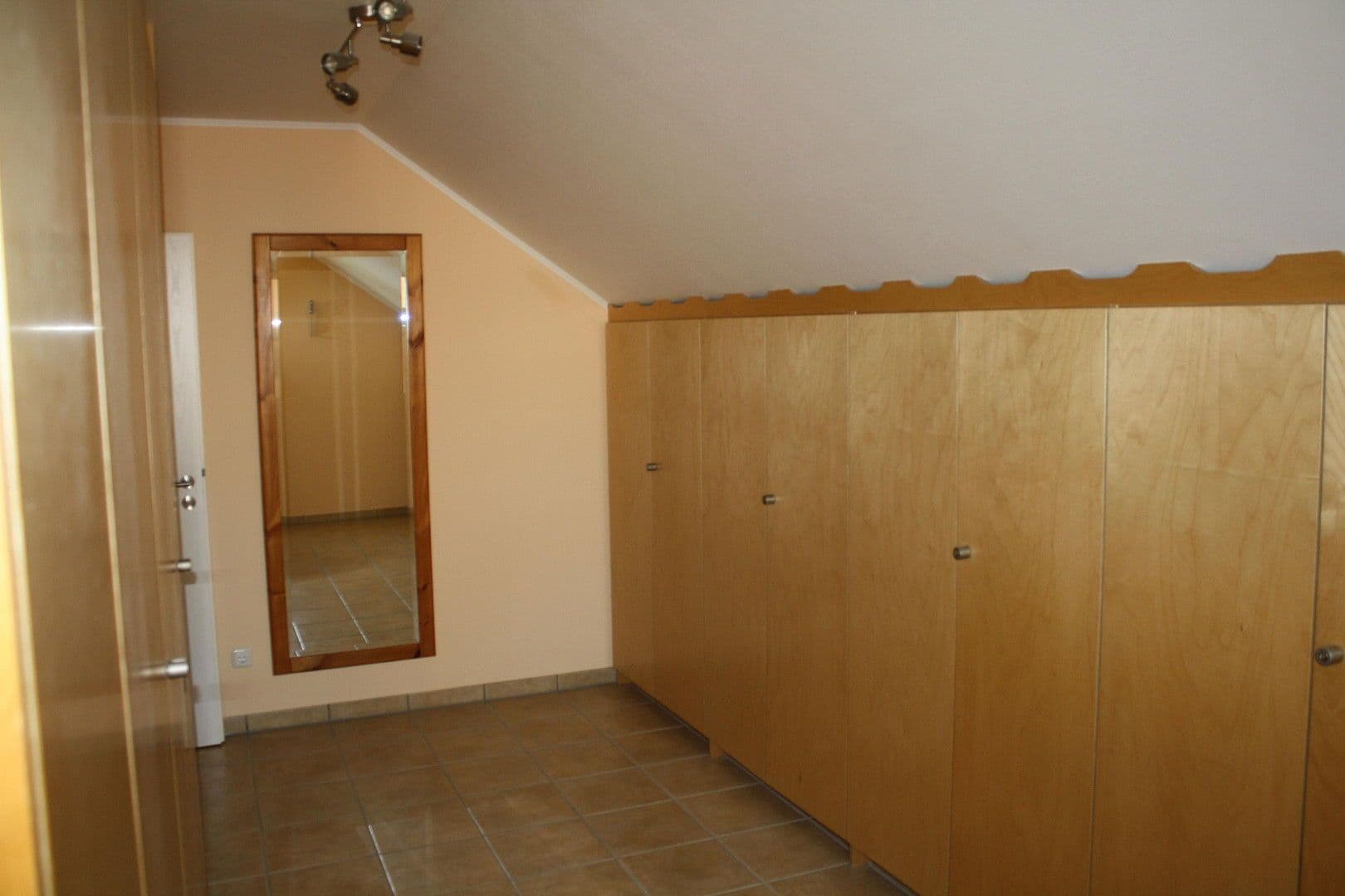 Predaj domu 229 m², pozemek 1.132 m², Messerich, Porýnie-Falcko Predaj domu 229 m², pozemek 1.132 m², Messerich, Porýnie-Falcko