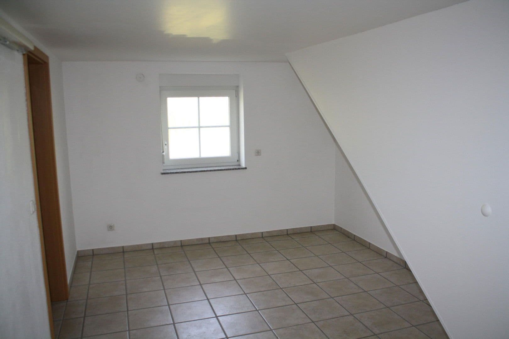 Predaj domu 229 m², pozemek 1.132 m², Messerich, Porýnie-Falcko Predaj domu 229 m², pozemek 1.132 m², Messerich, Porýnie-Falcko