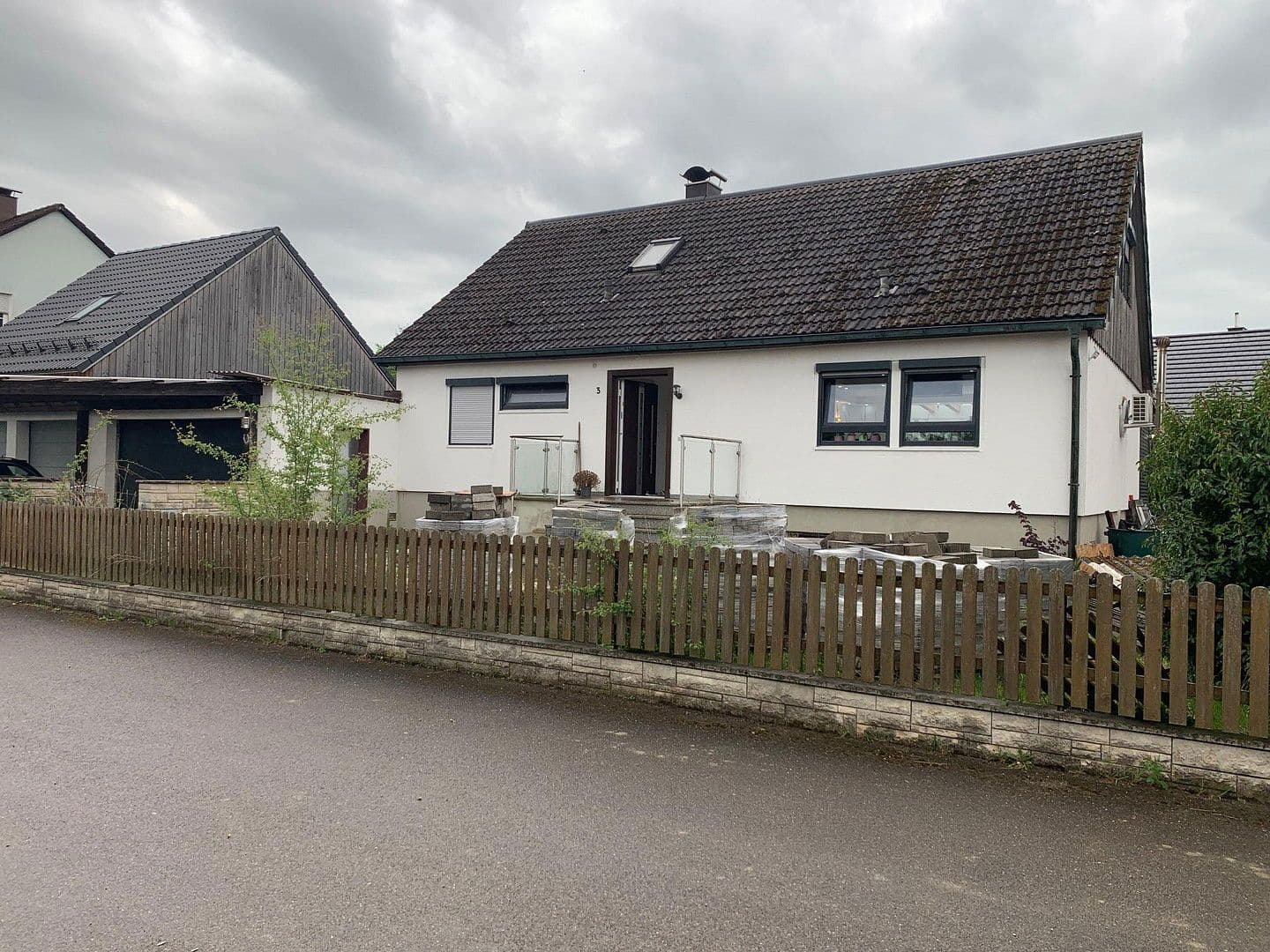 Predaj domu 170 m², pozemek 630 m², Triftstrasse 3, Pyrbaum, Bavorsko Predaj domu 170 m², pozemek 630 m², Triftstrasse 3, Pyrbaum, Bavorsko