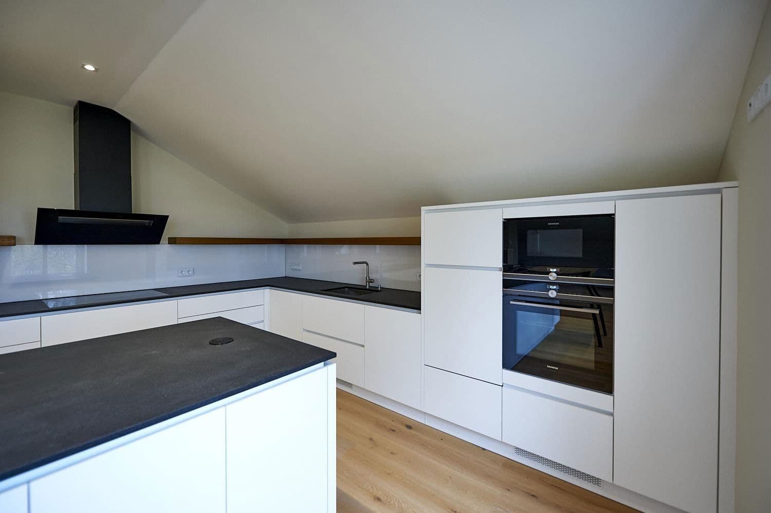 Predaj domu 624 m², pozemek 15.495 m², Gützkow, Meklenbursko-Predpomoransko Predaj domu 624 m², pozemek 15.495 m², Gützkow, Meklenbursko-Predpomoransko