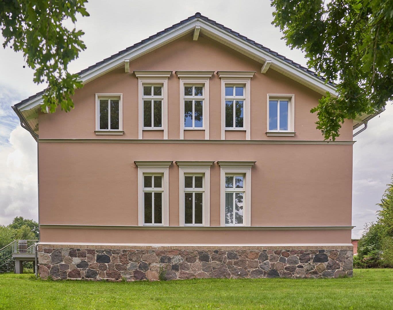 Predaj domu 624 m², pozemek 15.495 m², Gützkow, Meklenbursko-Predpomoransko Predaj domu 624 m², pozemek 15.495 m², Gützkow, Meklenbursko-Predpomoransko