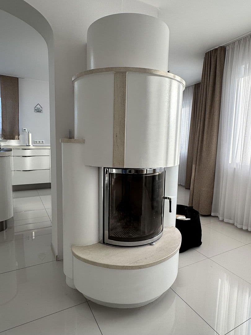 Predaj domu 234 m², pozemek 573 m², Weilheim, Bádensko-Wurttembersko Predaj domu 234 m², pozemek 573 m², Weilheim, Bádensko-Wurttembersko