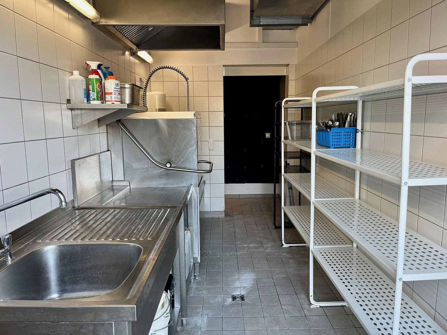 Prenájom nebytového priestoru 212 m², Neustadt in Holstein, Šlezvicko-Holštajnsko Prenájom nebytového priestoru 212 m², Neustadt in Holstein, Šlezvicko-Holštajnsko