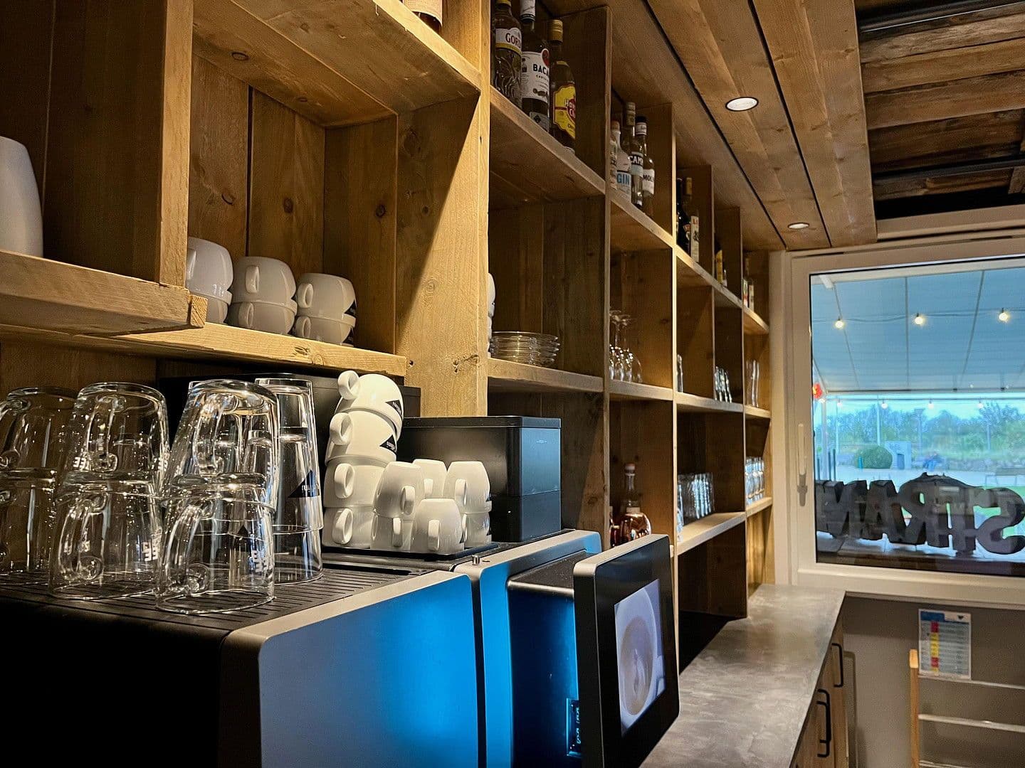 Prenájom nebytového priestoru 212 m², Neustadt in Holstein, Šlezvicko-Holštajnsko Prenájom nebytového priestoru 212 m², Neustadt in Holstein, Šlezvicko-Holštajnsko