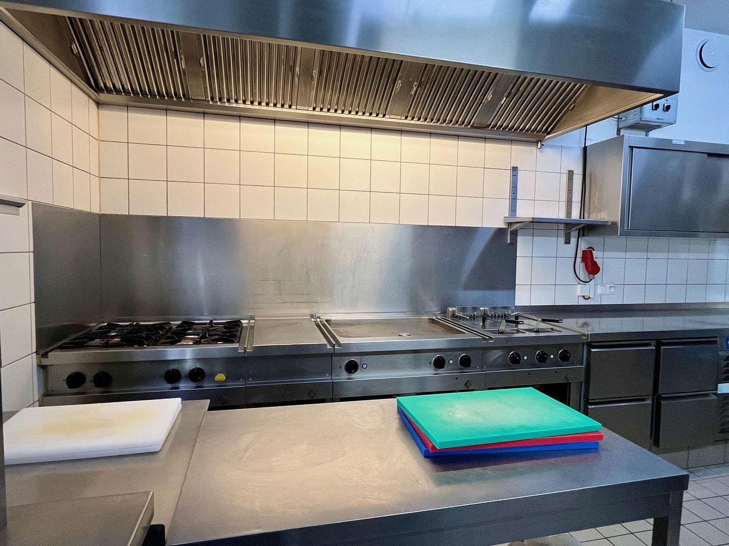 Prenájom nebytového priestoru 212 m², Neustadt in Holstein, Šlezvicko-Holštajnsko Prenájom nebytového priestoru 212 m², Neustadt in Holstein, Šlezvicko-Holštajnsko