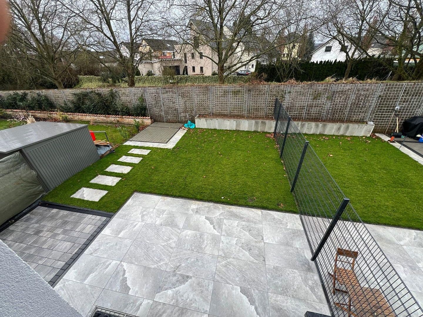 Prenájom domu 200 m², pozemek 150 m², Auf der Weingartsweide 20 A, Neuberg, Hesensko Prenájom domu 200 m², pozemek 150 m², Auf der Weingartsweide 20 A, Neuberg, Hesensko