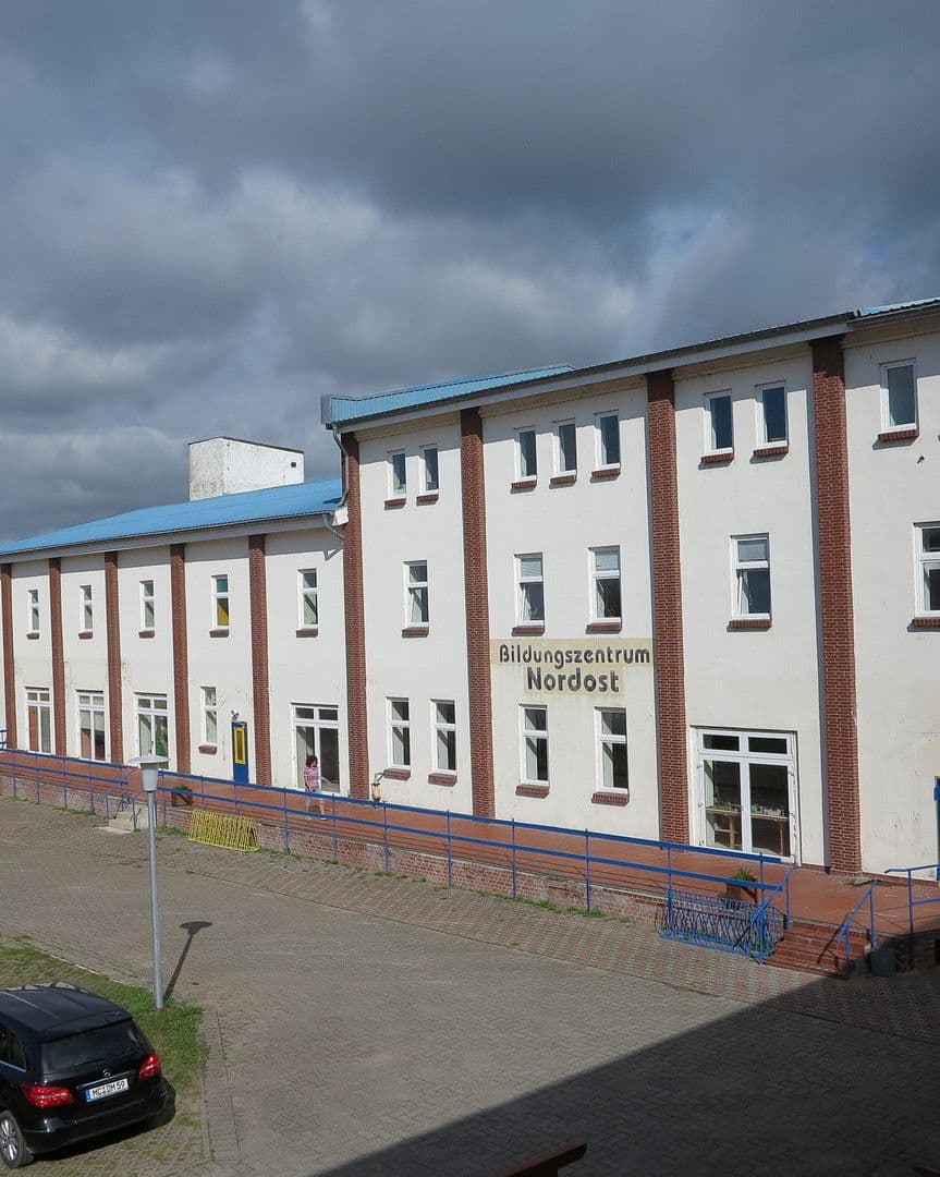 Predaj domu 6.000 m², pozemek 6.000 m², Malchin, Meklenbursko-Predpomoransko Predaj domu 6.000 m², pozemek 6.000 m², Malchin, Meklenbursko-Predpomoransko