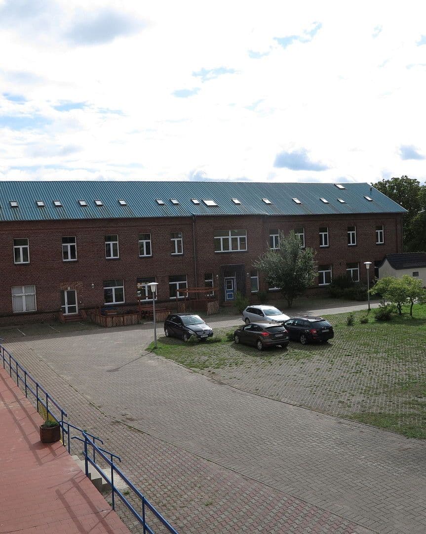 Predaj domu 6.000 m², pozemek 6.000 m², Malchin, Meklenbursko-Predpomoransko Predaj domu 6.000 m², pozemek 6.000 m², Malchin, Meklenbursko-Predpomoransko