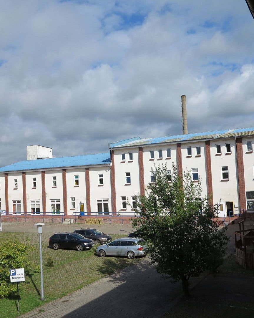 Predaj domu 6.000 m², pozemek 6.000 m², Malchin, Meklenbursko-Predpomoransko Predaj domu 6.000 m², pozemek 6.000 m², Malchin, Meklenbursko-Predpomoransko