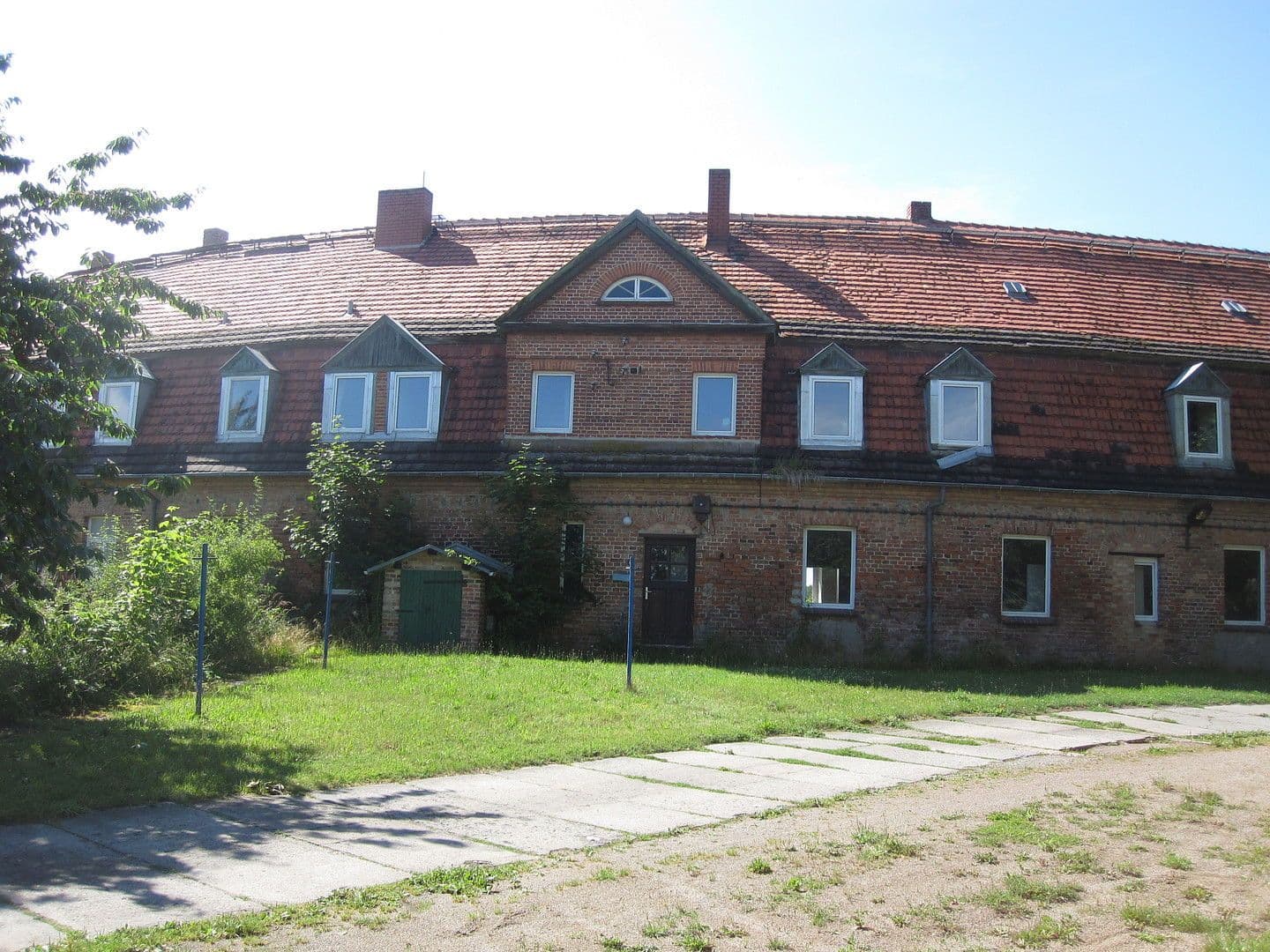 Predaj domu 3.600 m², pozemek 8.126 m², Zettemin, Meklenbursko-Predpomoransko Predaj domu 3.600 m², pozemek 8.126 m², Zettemin, Meklenbursko-Predpomoransko