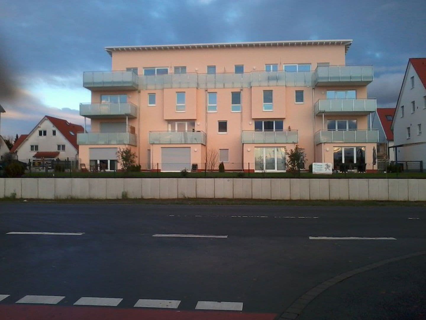 Prenájom bytu 2-izbový 76 m², Agilatrudstraße, Griesheim, Hesensko Prenájom bytu 2-izbový 76 m², Agilatrudstraße, Griesheim, Hesensko