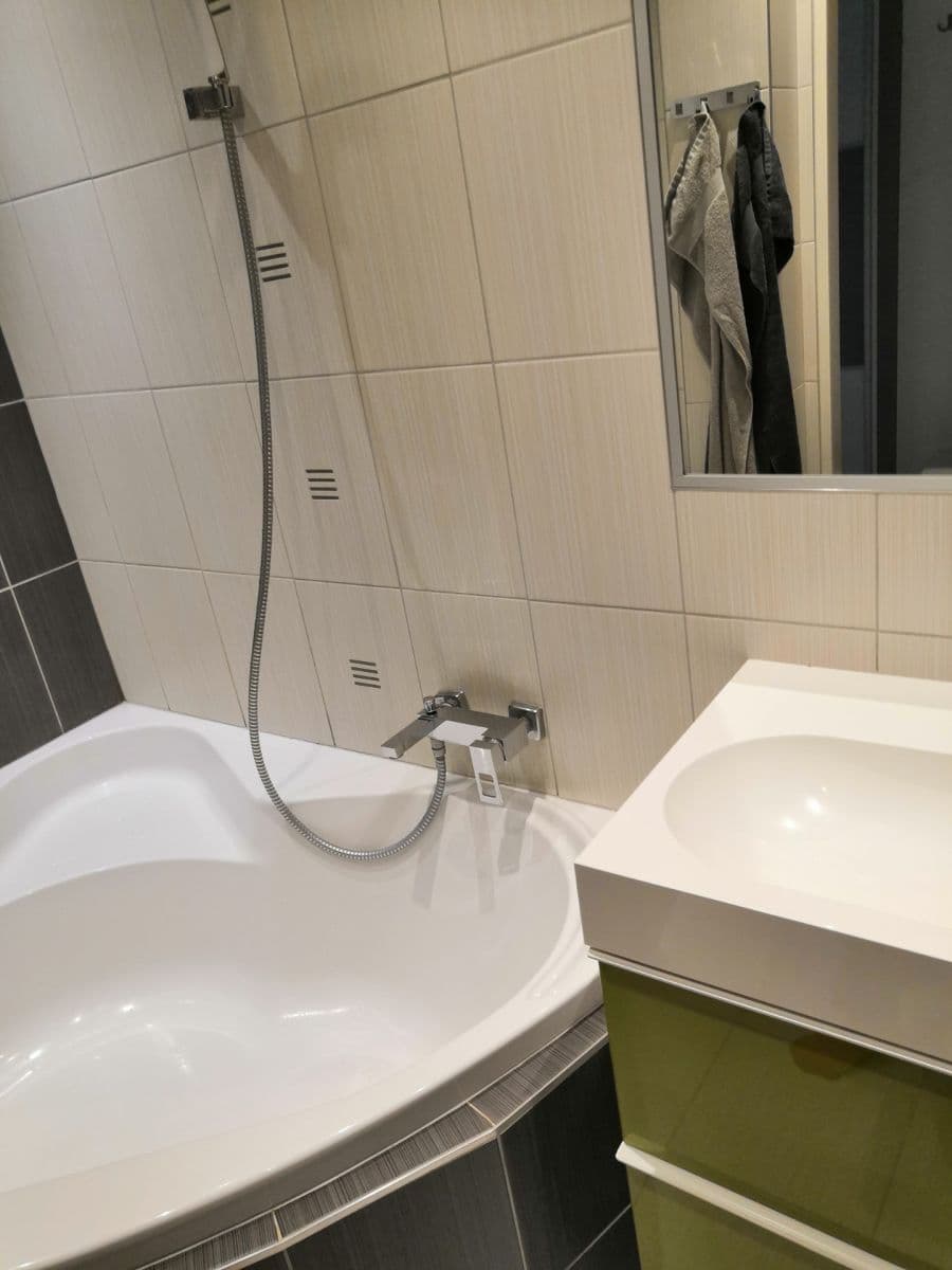 Prenájom bytu 3-izbový 63 m², Ukrajinská, Ostrava, Moravskoslezský kraj Prenájom bytu 3-izbový 63 m², Ukrajinská, Ostrava, Moravskoslezský kraj