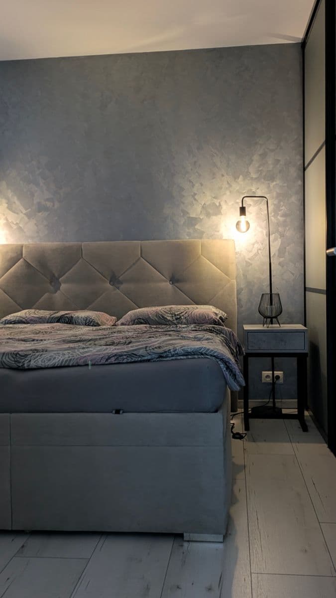 Prenájom bytu 3-izbový 68 m², Kresánkova, Karlova Ves, Bratislavský kraj Prenájom bytu 3-izbový 68 m², Kresánkova, Karlova Ves, Bratislavský kraj