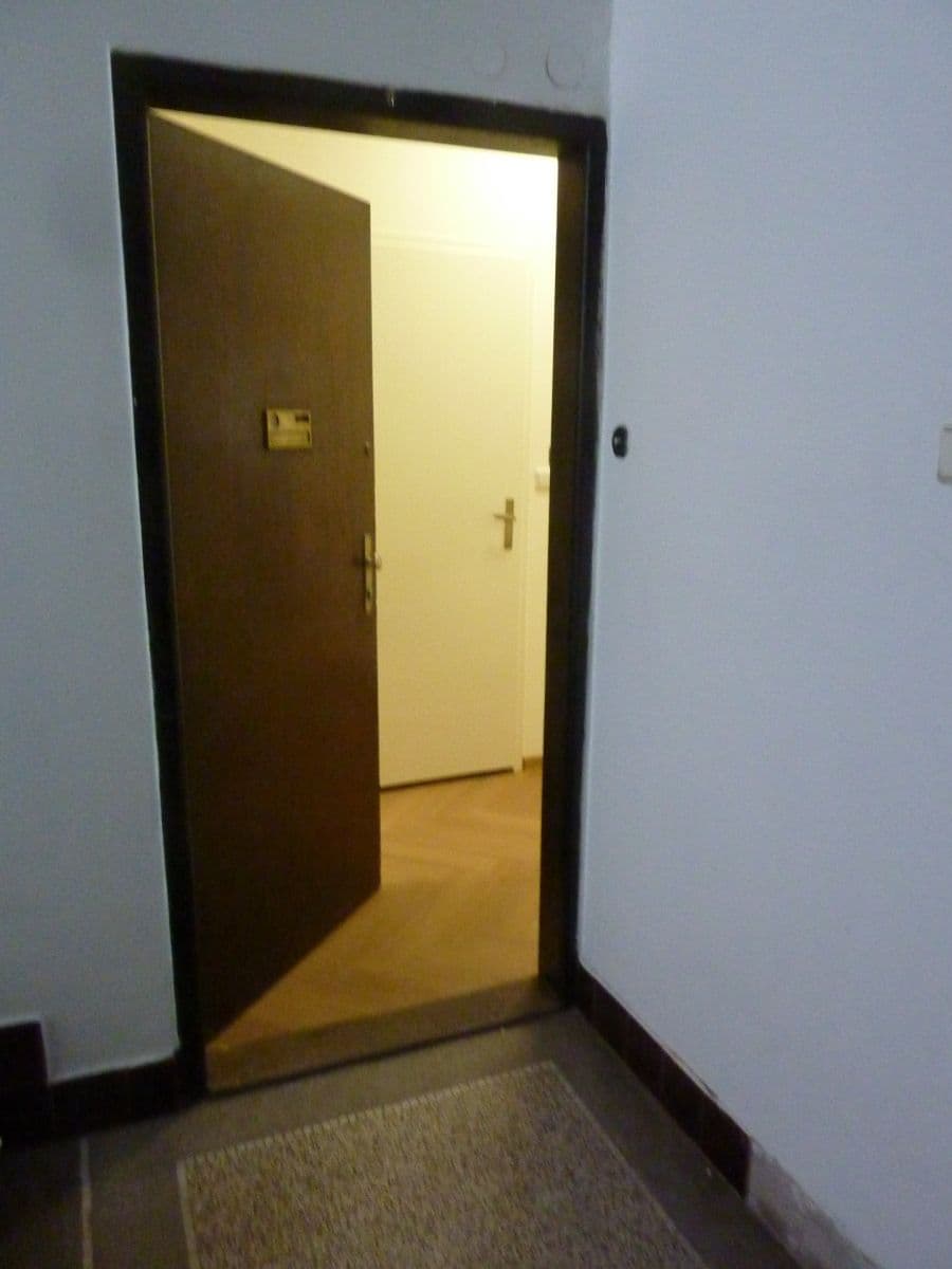 Prenájom bytu 2-izbový 60 m², Vlkova, Praha, Praha Prenájom bytu 2-izbový 60 m², Vlkova, Praha, Praha